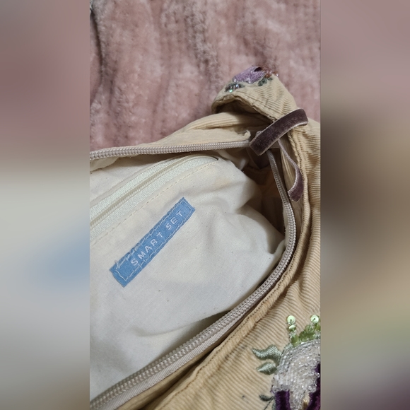 Vintage Embroidered Corduroy Purse - Picture 3 of 3